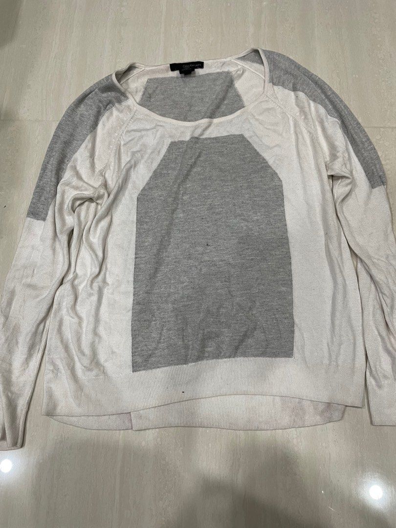 White calvin top klein sweater