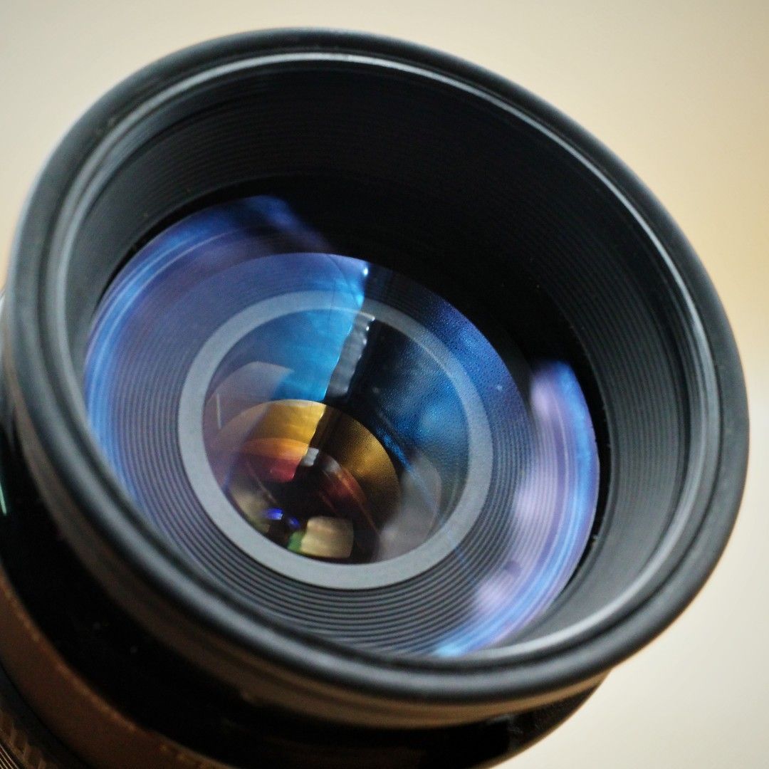 Canon Zoom Lens EF 70 210mm f/4 Pull and Push TeleZoom AF Lens