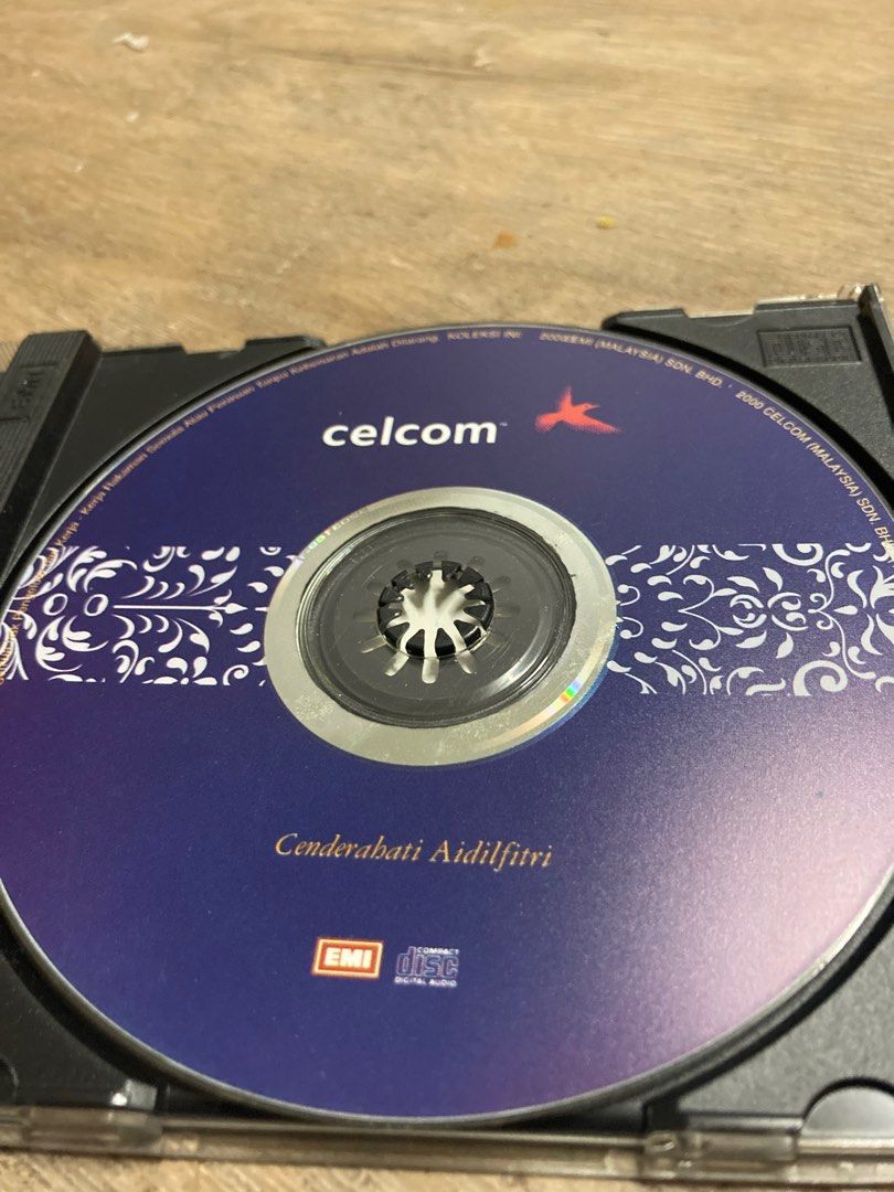 Cd raya cenderahati Aidilfitri Celcom, Hobbies & Toys, Music & Media ...
