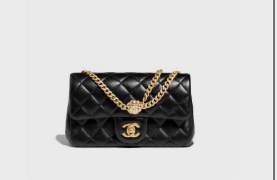 Chanel Pearl Crush - 12 For Sale on 1stDibs