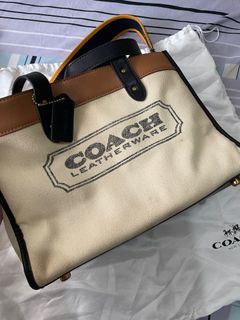 C*ach canvas