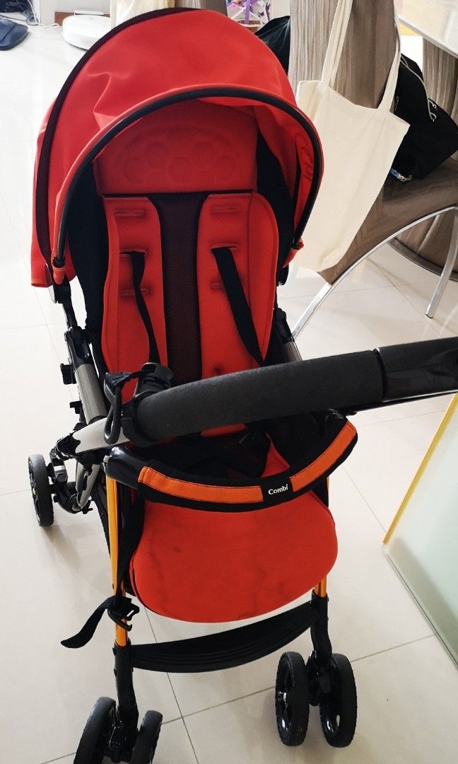 Combi Urban Walker Lite Babies Kids Going Out Strollers on