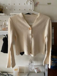 Cropped cardigan with bell sleeves