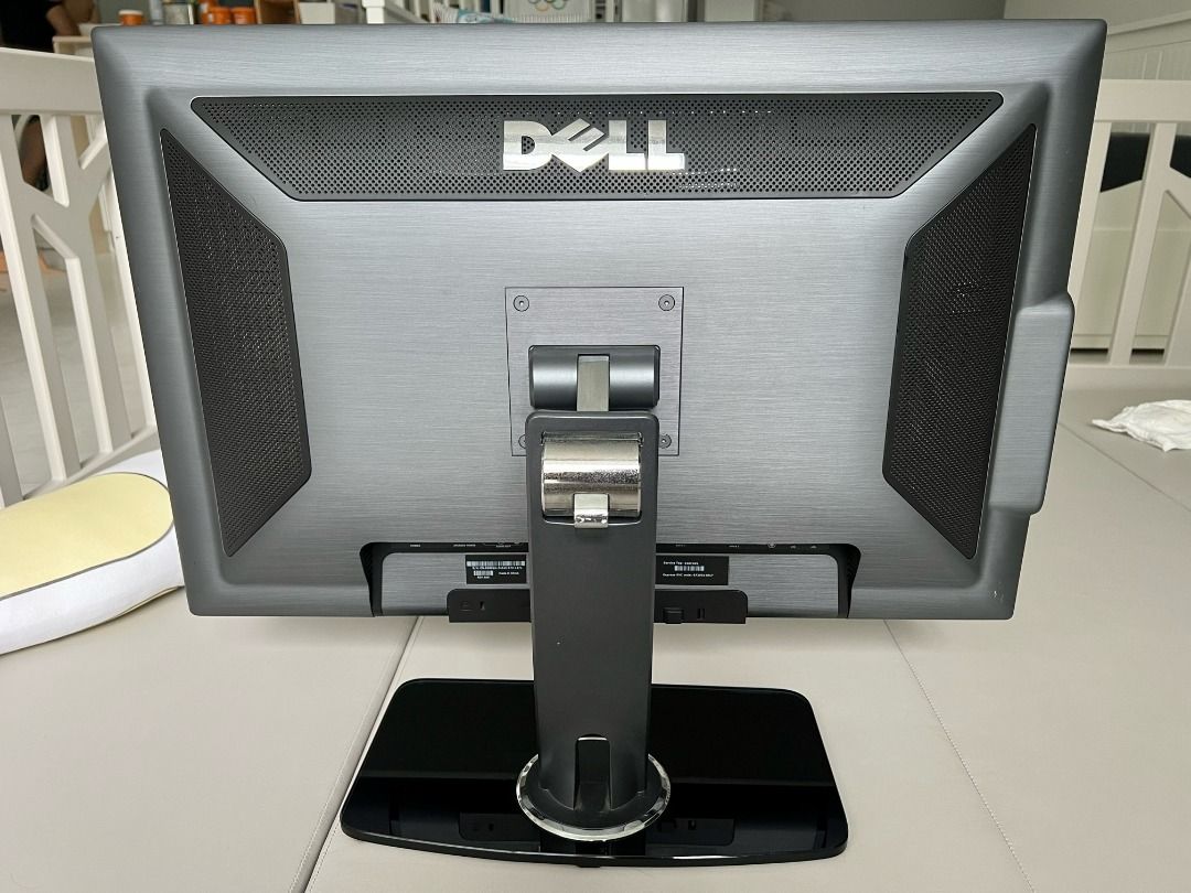 Dell UltraSharp 3008WFP 30 inch WQXGA IPS Monitor, Computers & Tech