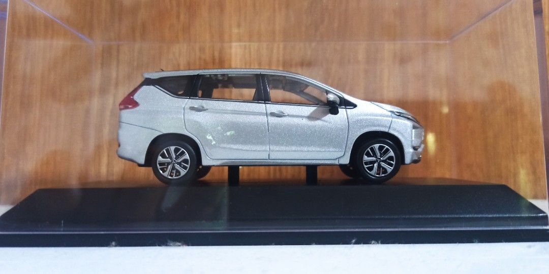 Diecast mitsubishi xpander original, Aksesoris Mobil di Carousell