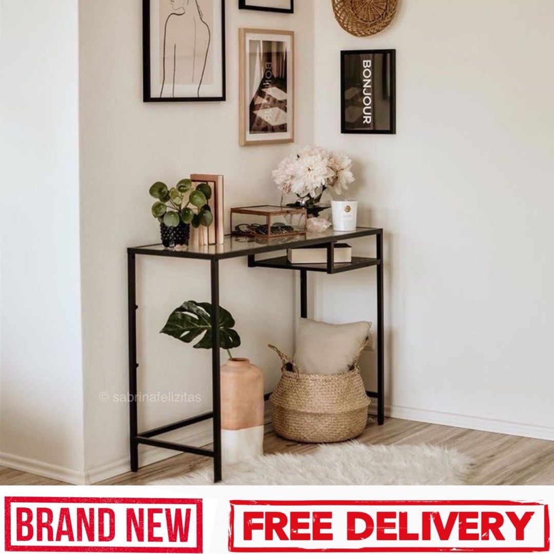 Eket hallway shop
