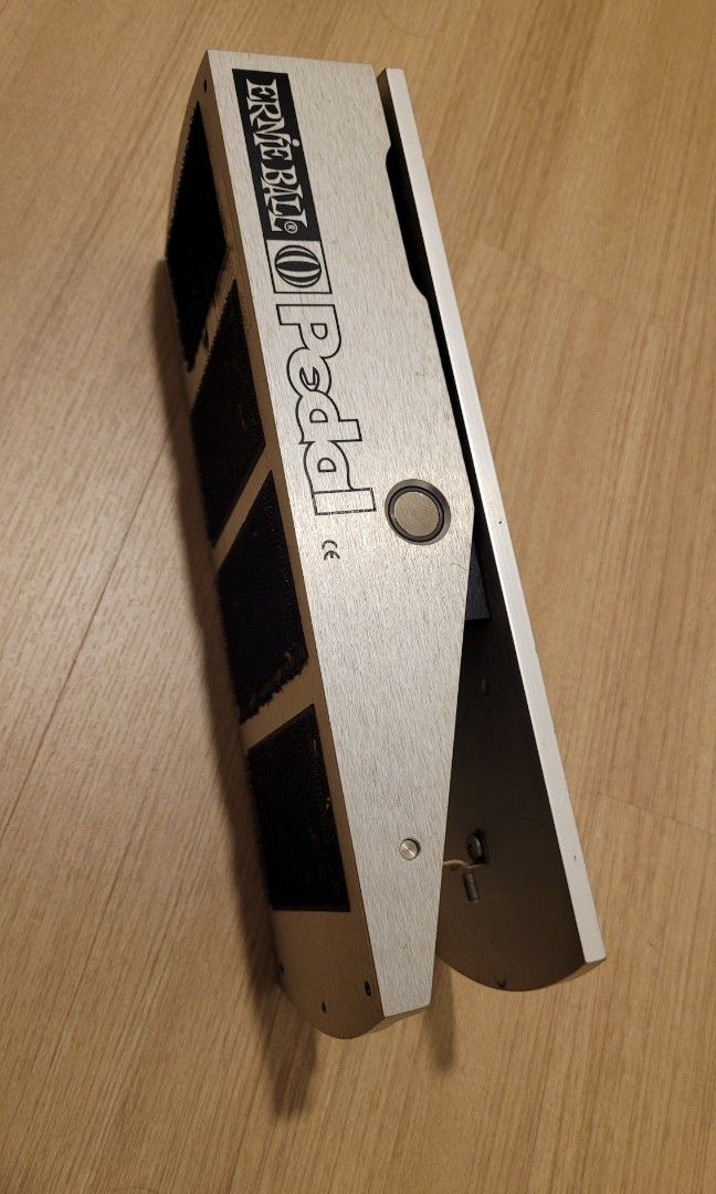 Ernie Ball Volume Pedal, Audio, Other Audio Equipment on Carousell