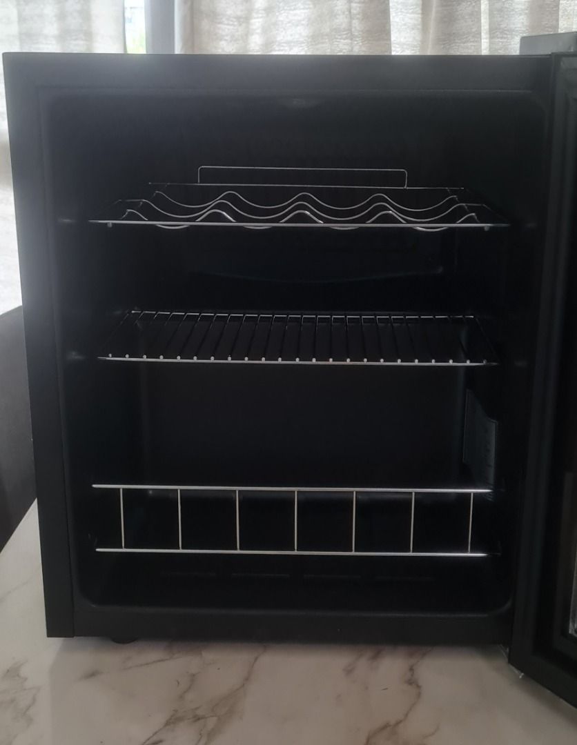 EuropAce Wine Cooler Chiller Fridge EWC152, TV & Home Appliances