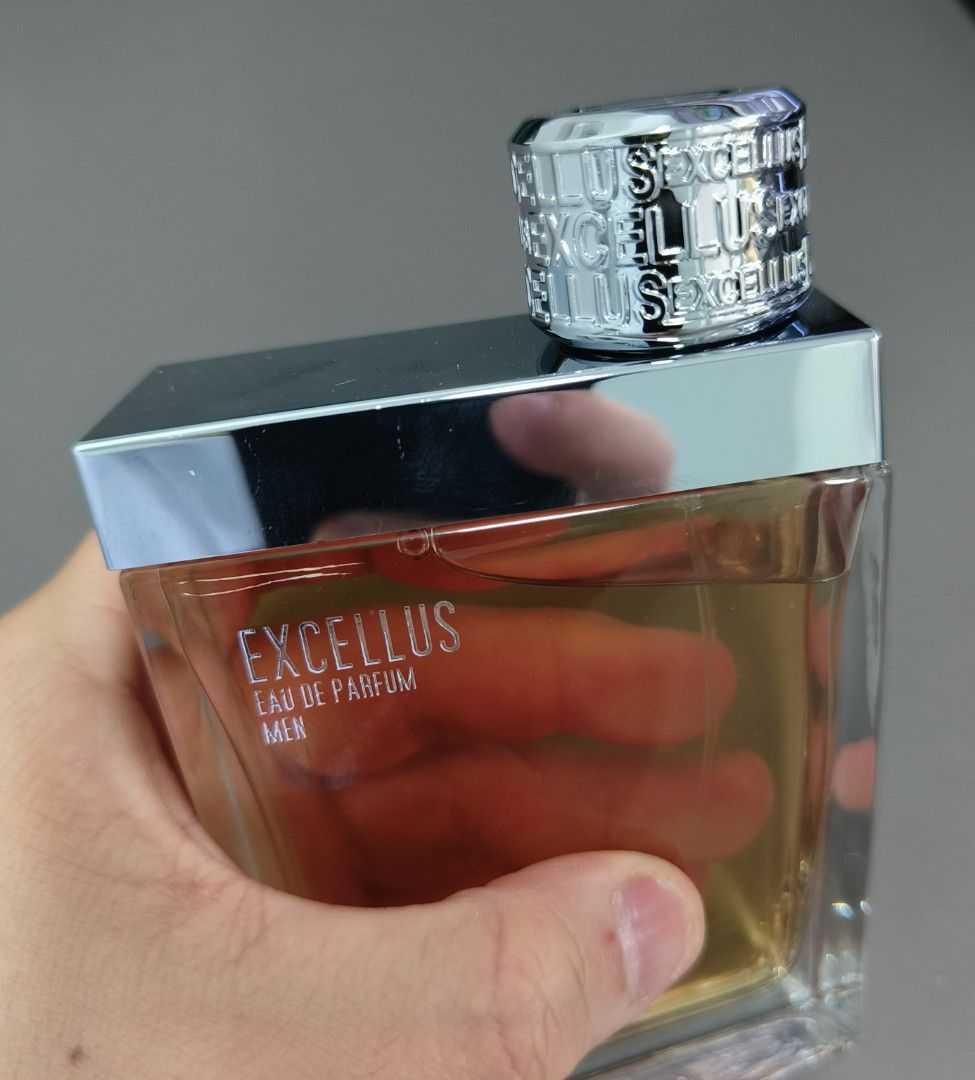 Excellus silver sneakers store