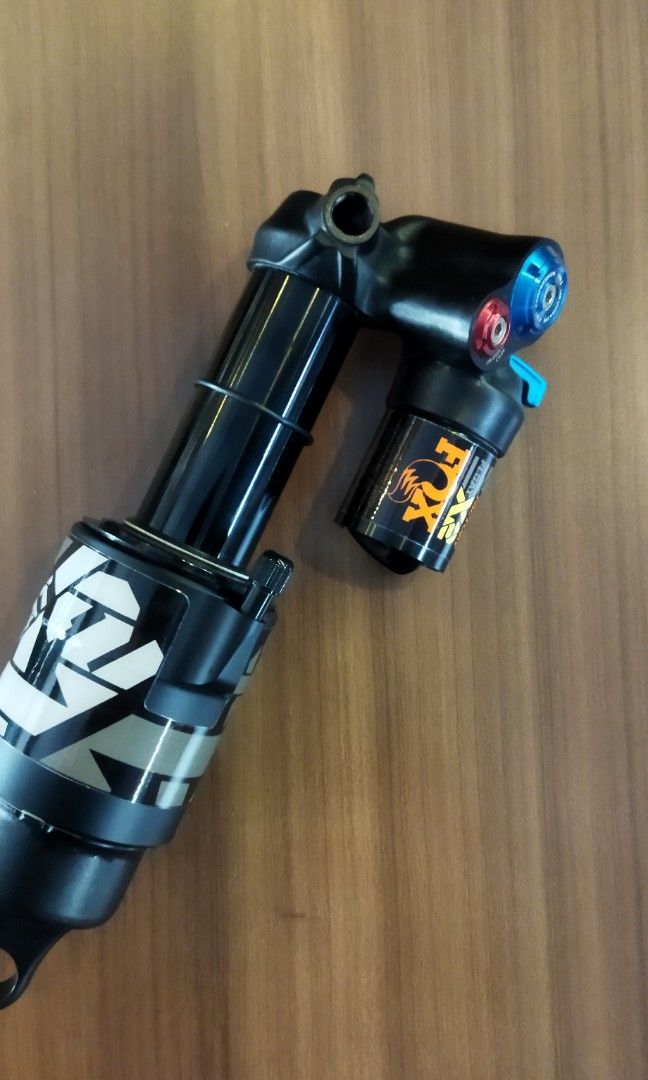 値引 FOX 値下げ新品 FLOAT リアサスペンション（Fox PERFORMANCE X2 パーツ