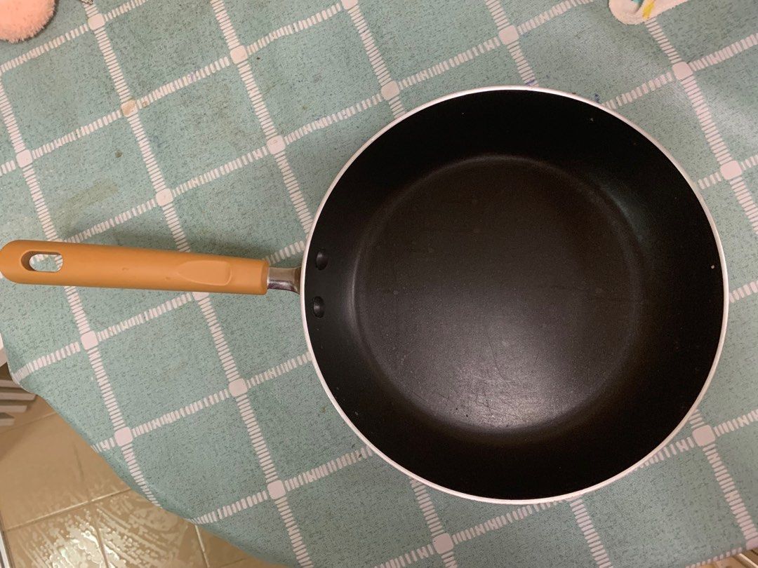 Any salvation for this non-stick pan? It has good weight to it, but the  non-stick coating is peeling? : r/Frugal