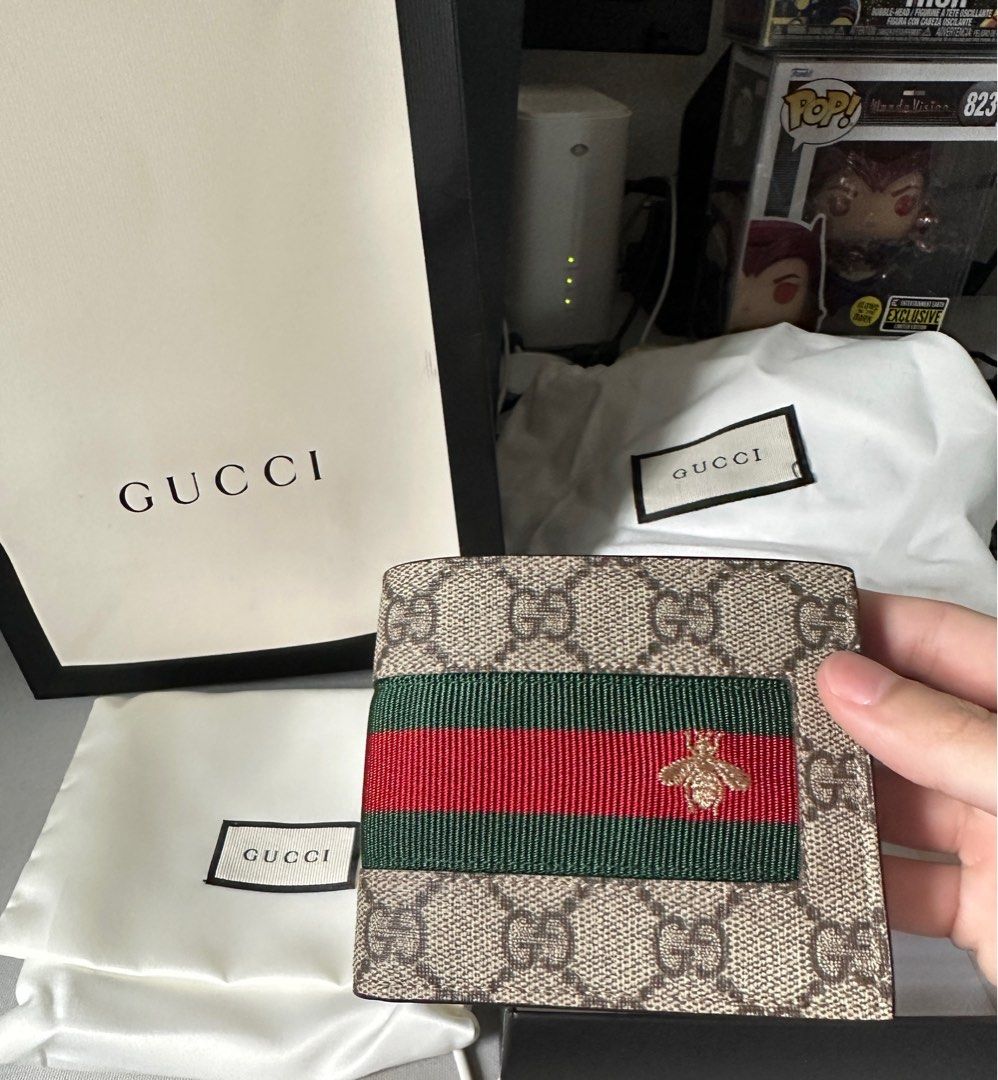 Gucci Bee Print GG Supreme Wallet (Black), Men's Fashion, Watches &  Accessories, Wallets & Card Holders on Carousell