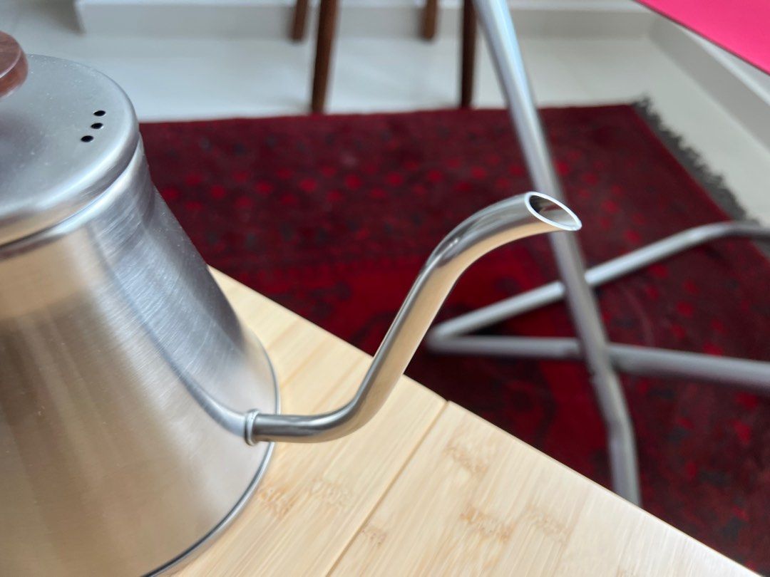 Hario Kettle made in Japan 1.2l, Sports Equipment, Hiking & Camping on