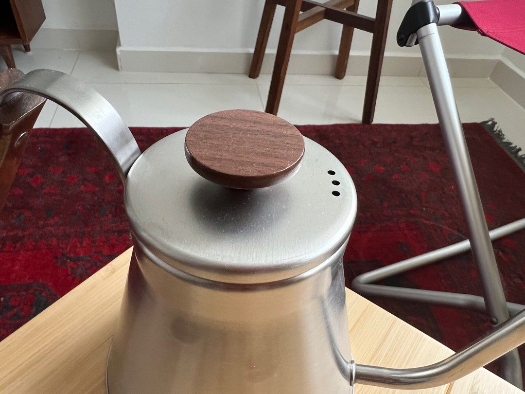 Hario Kettle made in Japan 1.2l, Sports Equipment, Hiking & Camping on