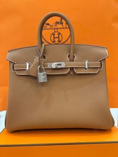 🆕 AUTHENTIC HERMES BIRKIN 25 BLUE ROYAL TOGO IN GOLD HARDWARE, Luxury,  Bags & Wallets on Carousell