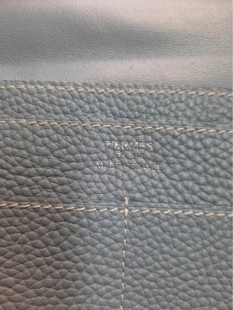Hermes Dogon blue wallet (Category: Luxury Bags & Wallets) located in Butuan. Submitted by natalday (Listing ID 1223954829, Image 3). Description: missing purse color - Gris mouette .