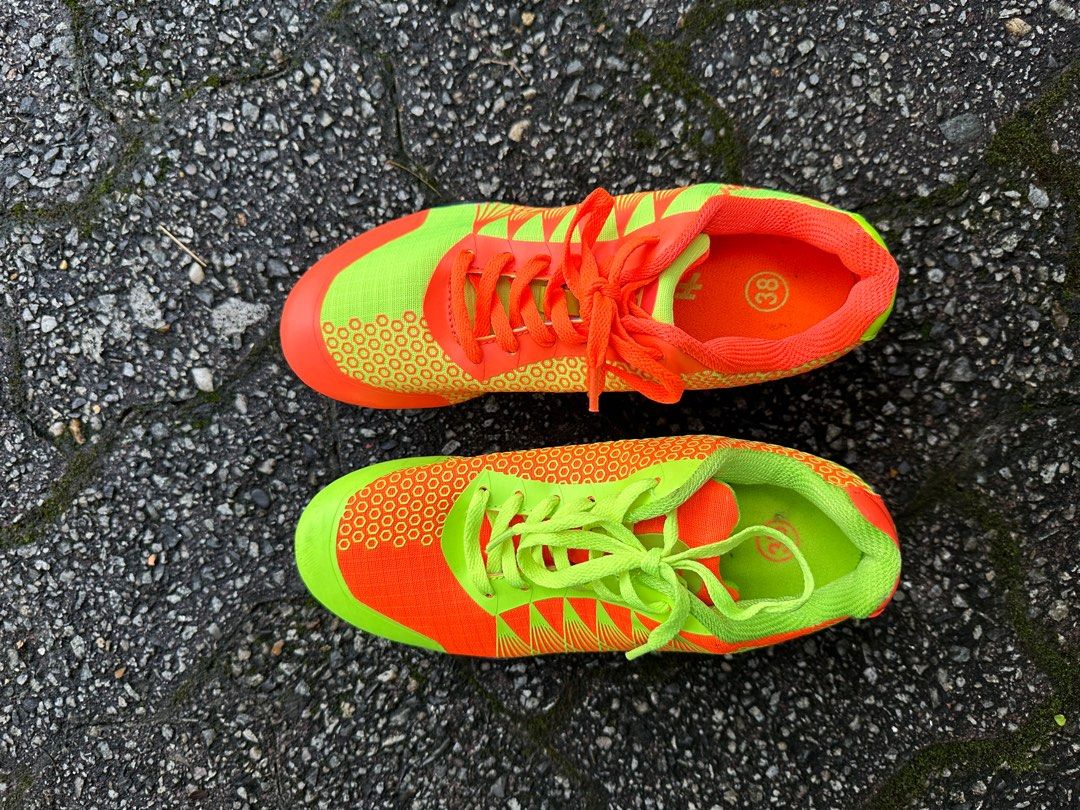 Junior Spiked Track Running Shoes, Luxury, Sneakers & Footwear on Carousell