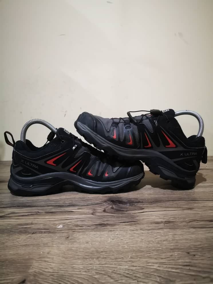 kasut hiking salomon