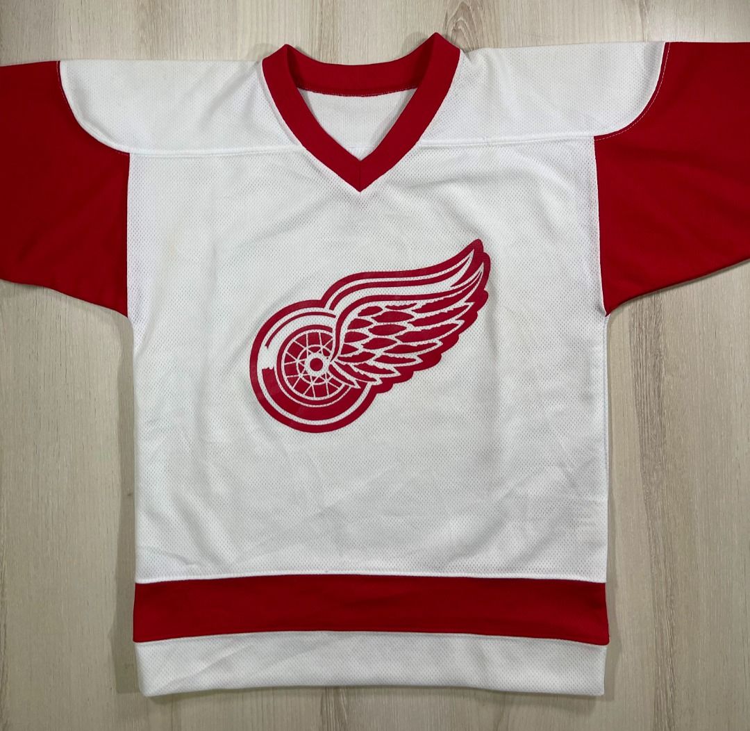 NHL Kid s Detroit Red Wings Jersey CN Used