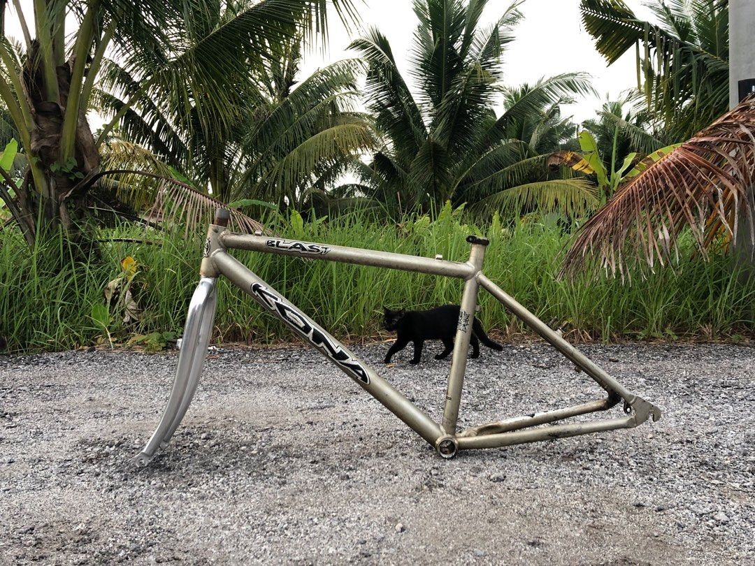 Kona Retro MTB, Sports Equipment, Bicycles & Parts, Bicycles on Carousell