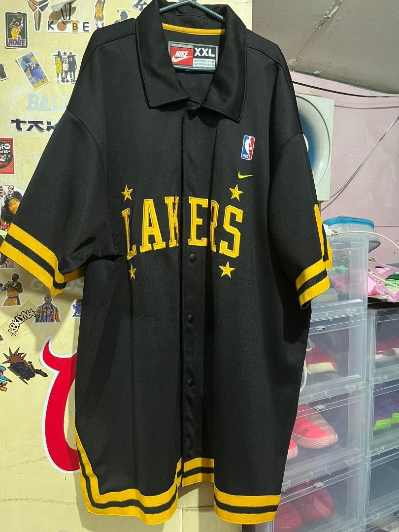 lakers warmer jersey by nba, Men's Fashion, Activewear on Carousell