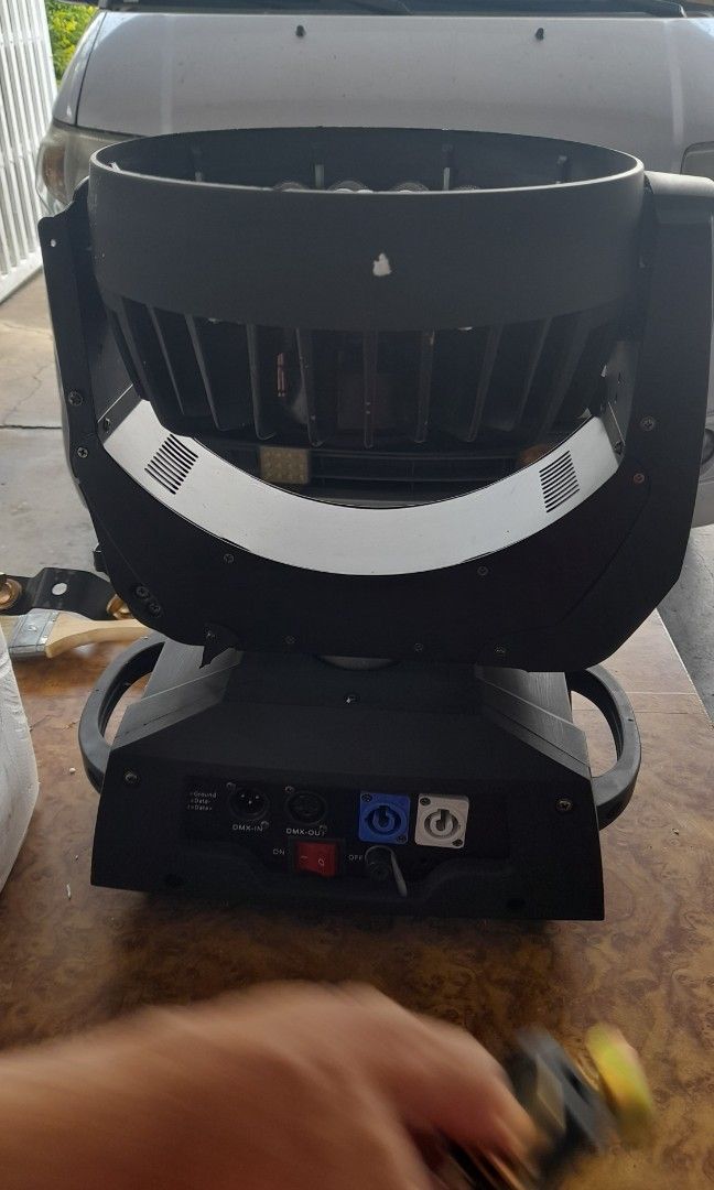LED Zoom wash moving (Category: Lighting & Studio Equipment) located in Angeles City. Submitted by pamdiel003 (Listing ID 1223979500, Image 3). Description: LED ZOOM WASH Moving heads 36x3w full size. Issue Unit 1. Arm housing cracked. But all functions. Unit 2. Arm housing cra ked and unit light on but stuck in place. 16,500. pesos.