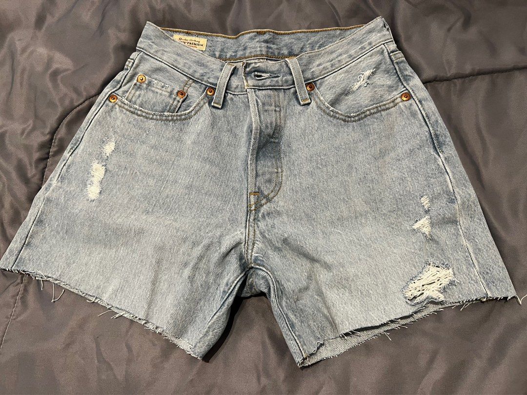 Levi's 501 High Waisted Jean Shorts in Light Blue, Women's Fashion,  Bottoms, Shorts on Carousell