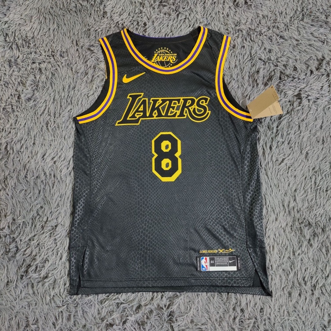 2018 NWT Kobe Bryant #24 Lakers Black Mamba Jersey Size 52 – Milk