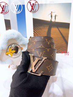 (Category: ) located in . Submitted by Neverfull_Luxury_Accessories (Listing ID 1223982846, Image 1). Description: .