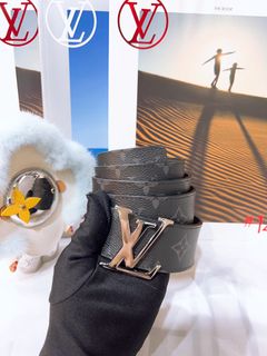 (Category: ) located in . Submitted by Neverfull_Luxury_Accessories (Listing ID 1223984538, Image 1). Description: .