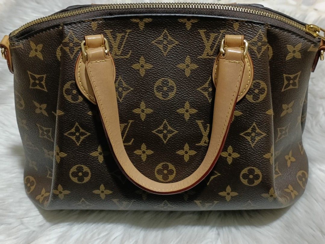 Love my Rivoli PM 🥰 : r/Louisvuitton