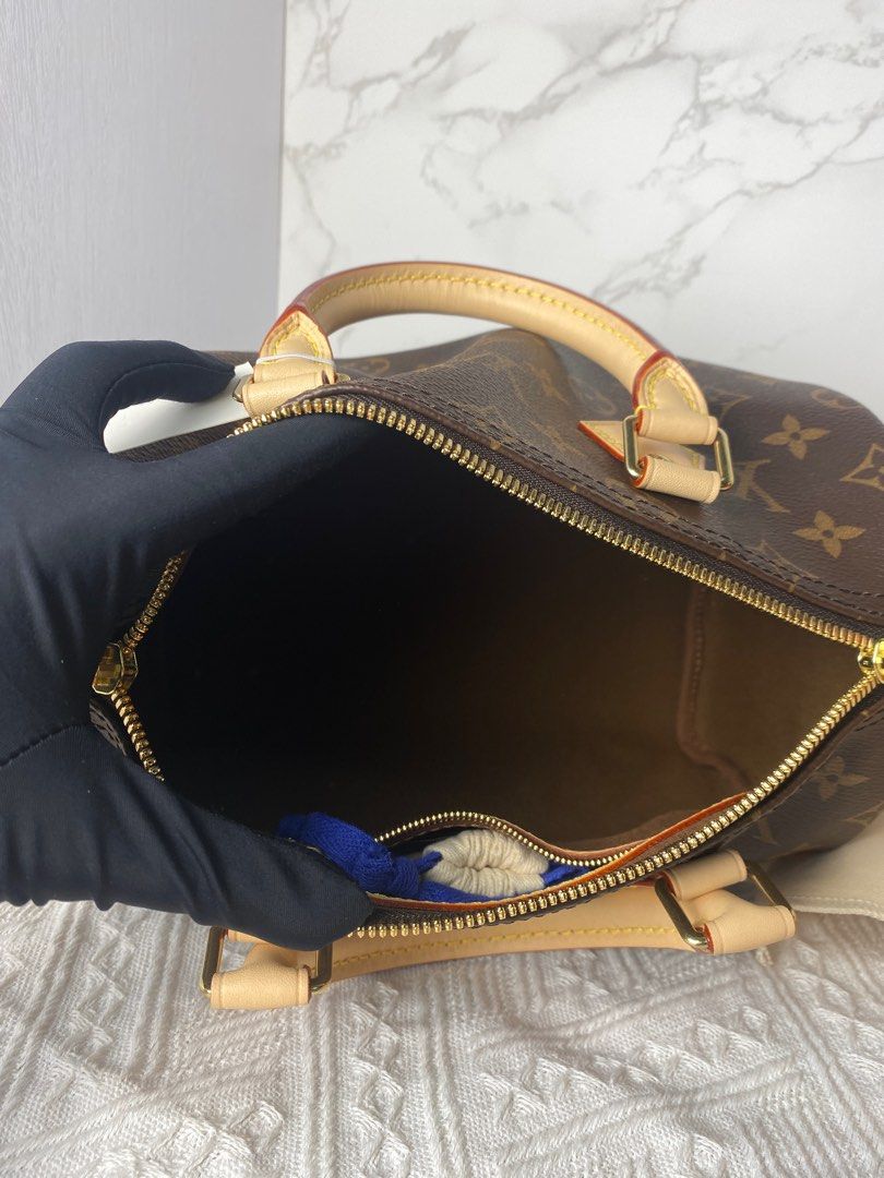 LV Speedy Bandoulière 25 Damier Azur review, what's in my bag #louisvuitton  #lvspeedy 