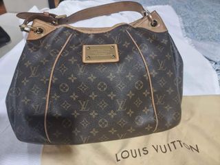 Louis Vuitton Galliera Handbag 387633