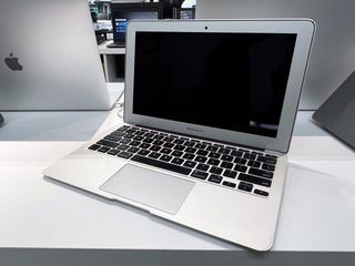 💻MacBook Air (11-inch, Early 2015)