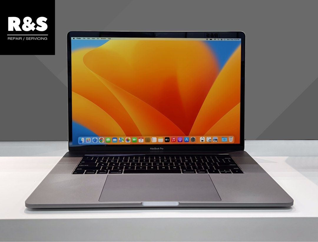 ジャンク品 Macbook Pro 2016 Core i5 16GB 1TB-