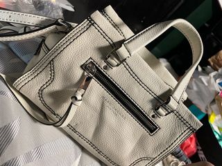 （分類：）位於 。 由 sellsthilike 提交（商品編號 1224029552，圖片 1）。簡介： 。