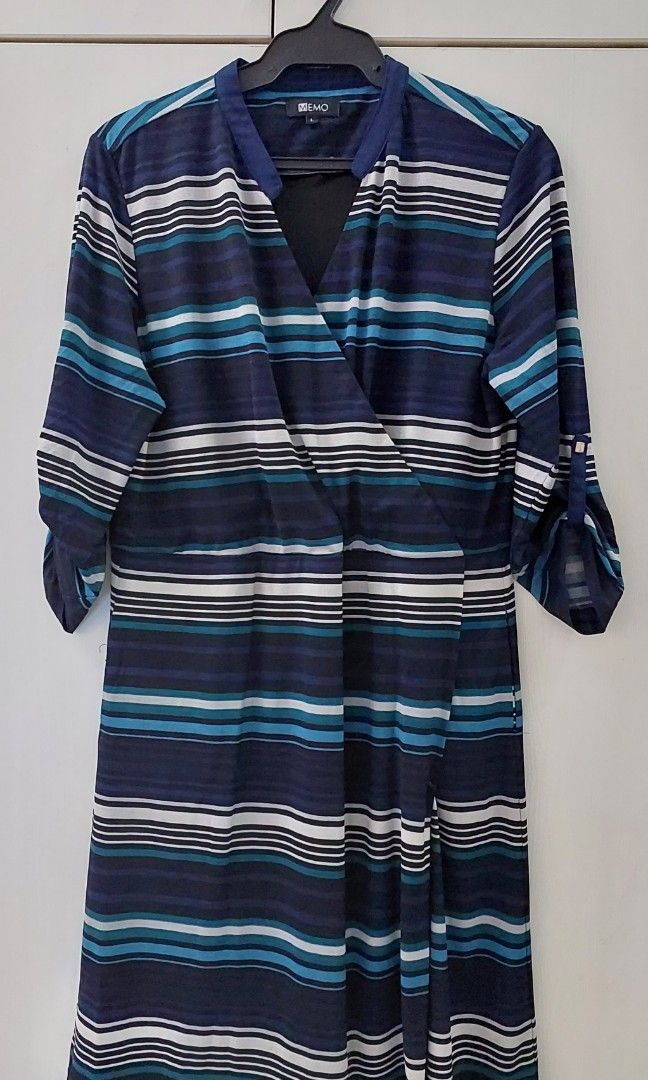 Memo XL Dress (Category: Dresses) located in Caloocan City. Submitted by fabbizz (Listing ID 1223952269, Image 1). Description: XL in size Above the kneee - Im 5'4" SF excluded.