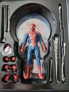 Mezco One:12 Spider-man