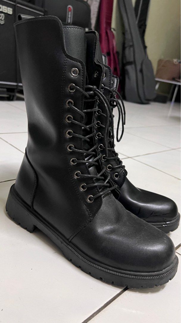 Mid calf combat boots Women s Fashion Footwear Boots on Carousell