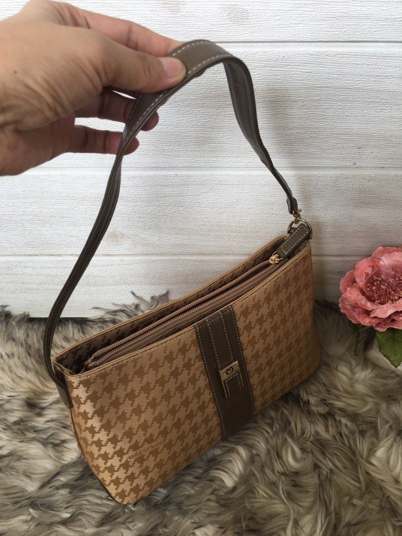 MILA SCHON shoulder bag (Category: Luxury Bags & Wallets) located in Tagum. Submitted by ynez.luxurypicksph (Listing ID 1223984020, Image 2). Description: Preloved Japan Adjustable strap Shoulder bag/handbag Small.