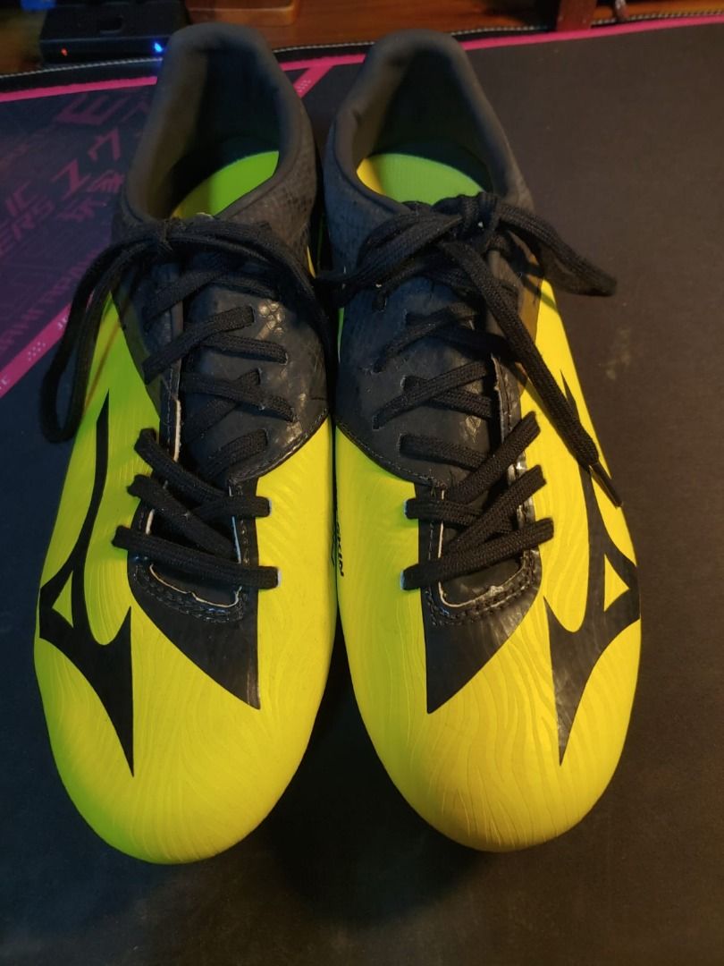 Mizuno basara 102 discount