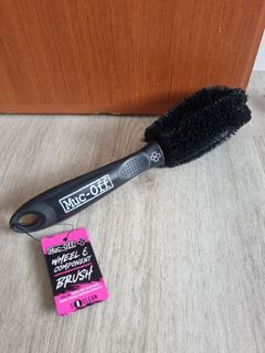 Muc Off Wheel & Component Brush