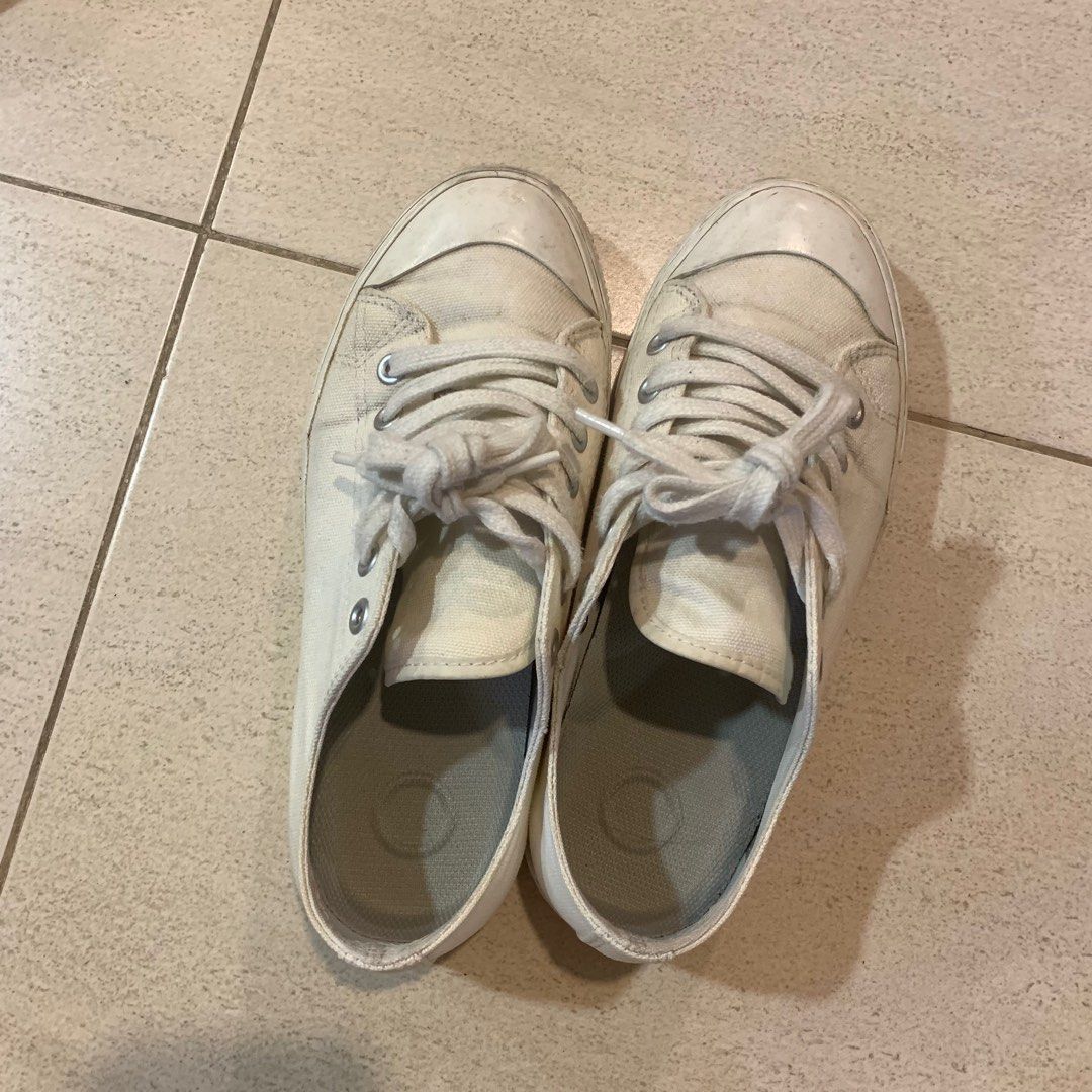 muji water repellent sneakers