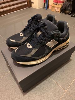 New balance 2002r navy