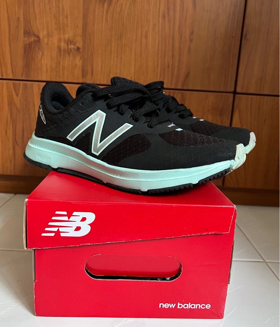 New balance flash trainers deals