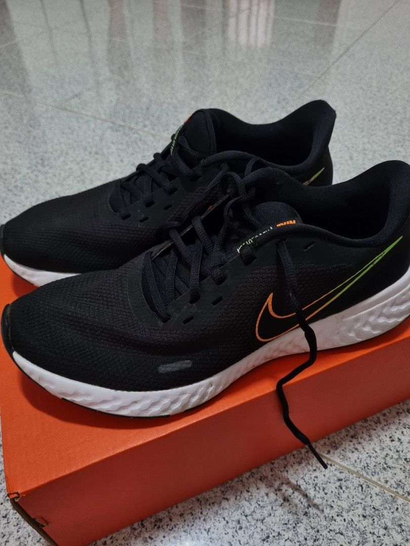 revolution 5 nike