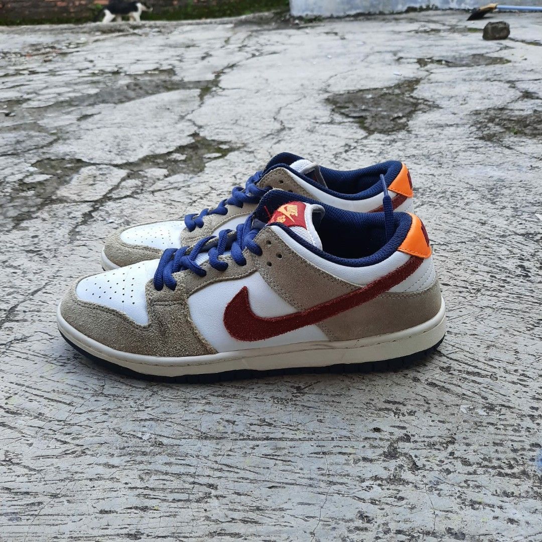 nike sb dunk low crimson