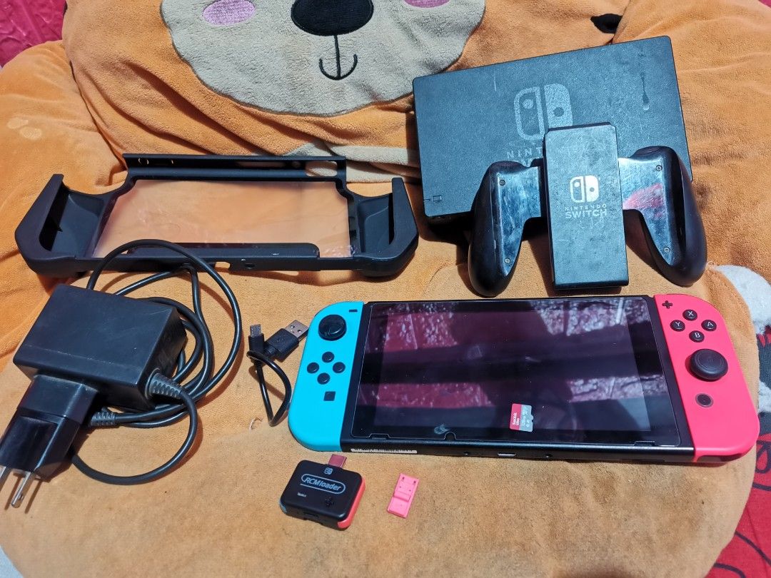 Nintendo switch v1 unpathced jailbreak updated loaded of games, Video