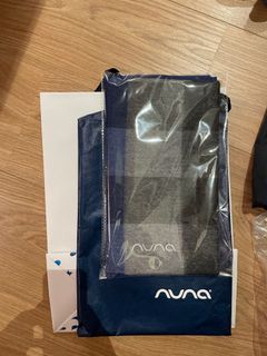 #23吃土季 Nuna 品牌圍巾