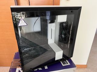 NZXT H700i White